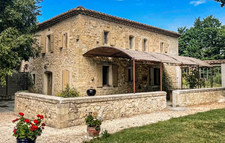 Casa de vacaciones para 9 personas, con piscina además de terraza y jardín - 1