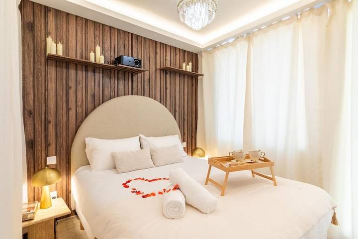 Gîte pour 2 personnes, avec balcon et jacuzzi à Puymirol
