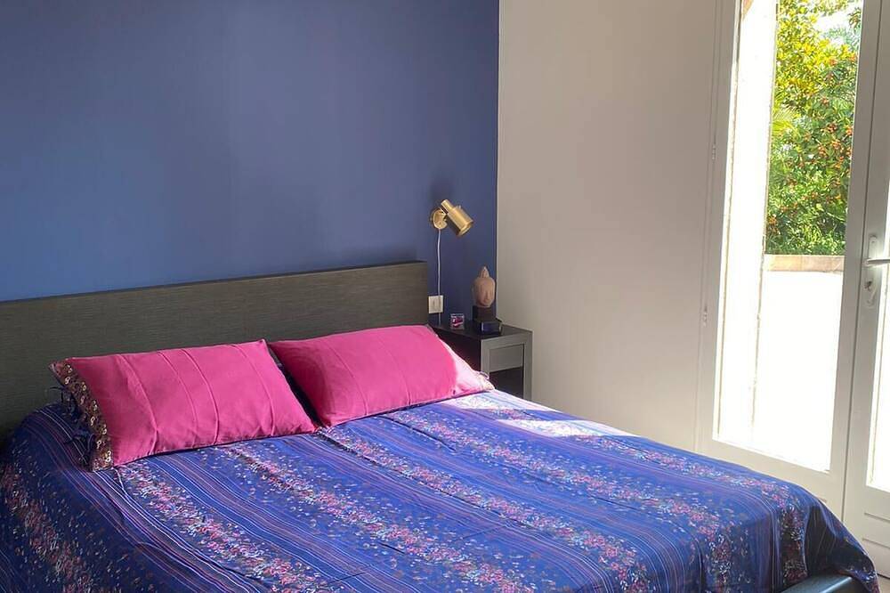 Quiet villa with pool, sea and mountain views! in Vallauris, Mittelmeerküste (Frankreich)
