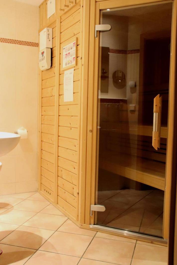 Ferienwohnung für 4 Personen, mit Terrasse und Sauna in Lobbe - 2