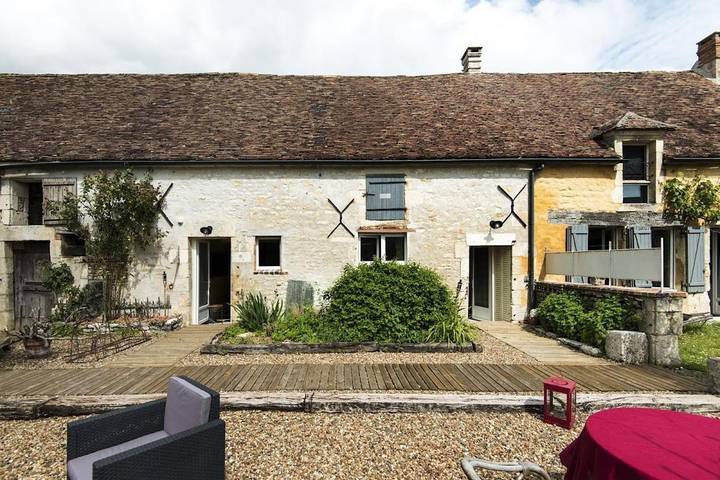 Location de vacances pour 3 personnes, avec jardin ainsi que terrasse et vue, animaux acceptés à Lainsecq - 3