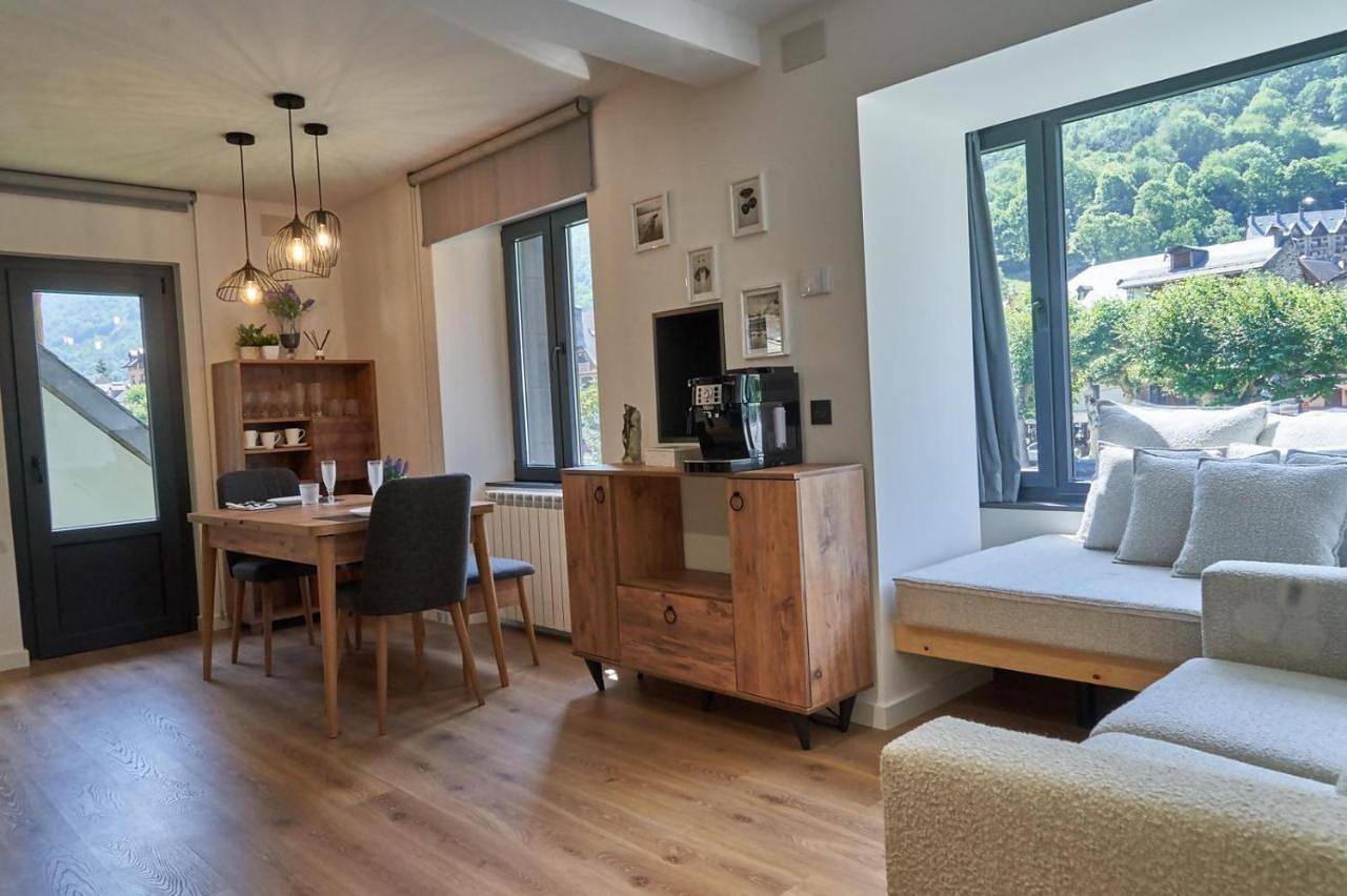 Appartement entier, Two-Bedroom Apartment in Bossòst, Pyrénées catalanes