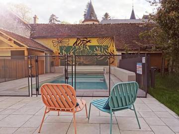 Cottage pour 15 personnes, avec piscine à Senonches