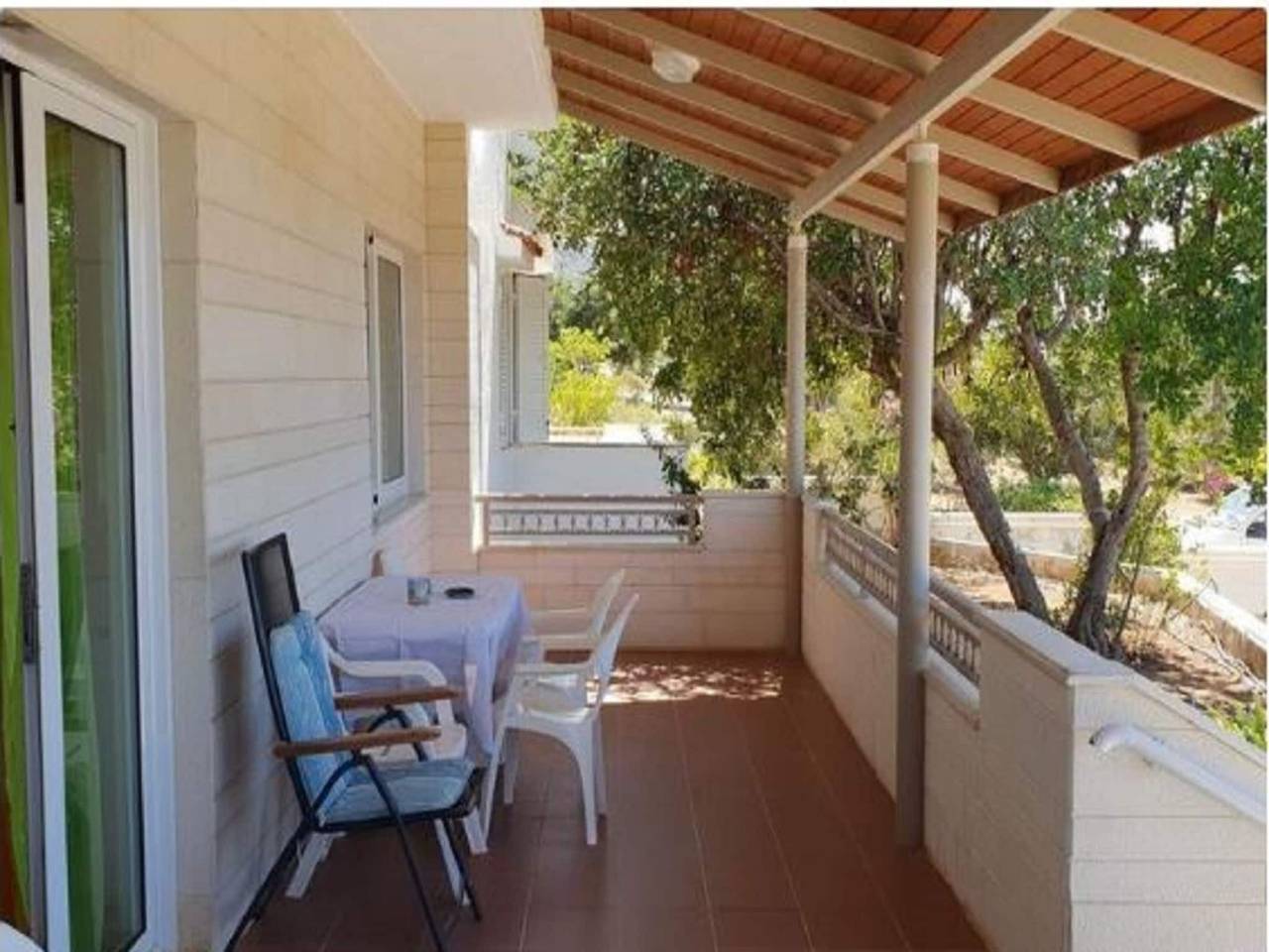 Villa in Hersonissos met weelderige tuin in Iraklio-Heraklion en omgeving