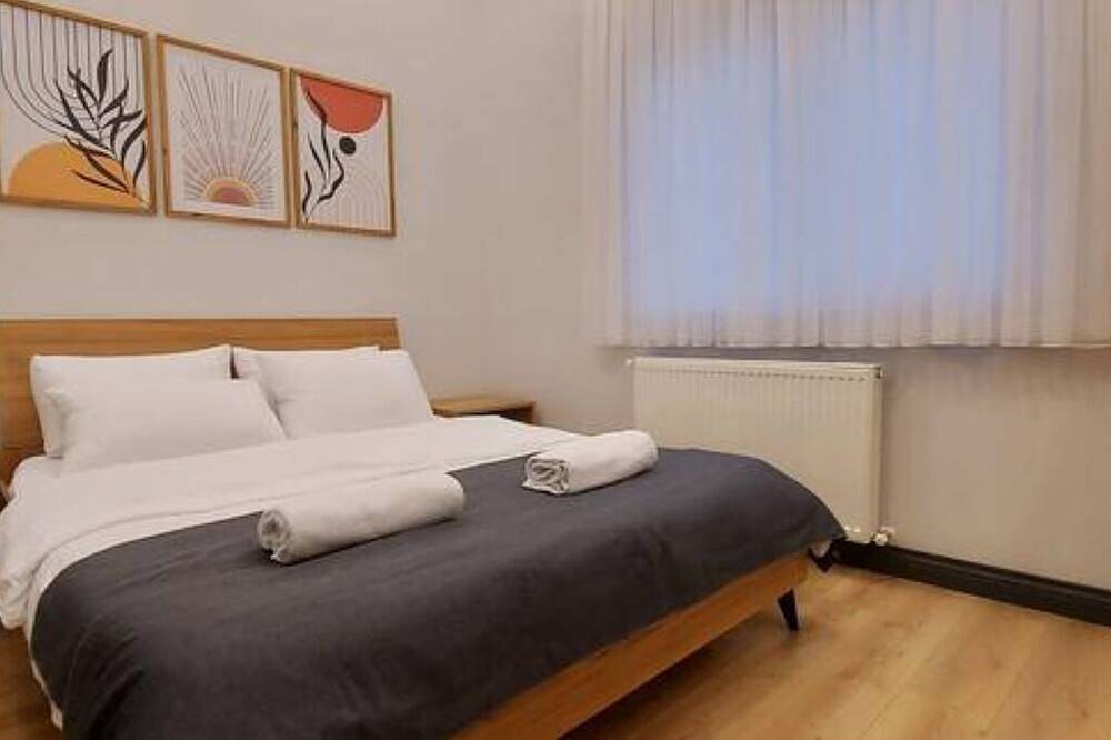 New Flat&Large Living Space(2-6) Near Lara Beach in Antalya, Antalya Province