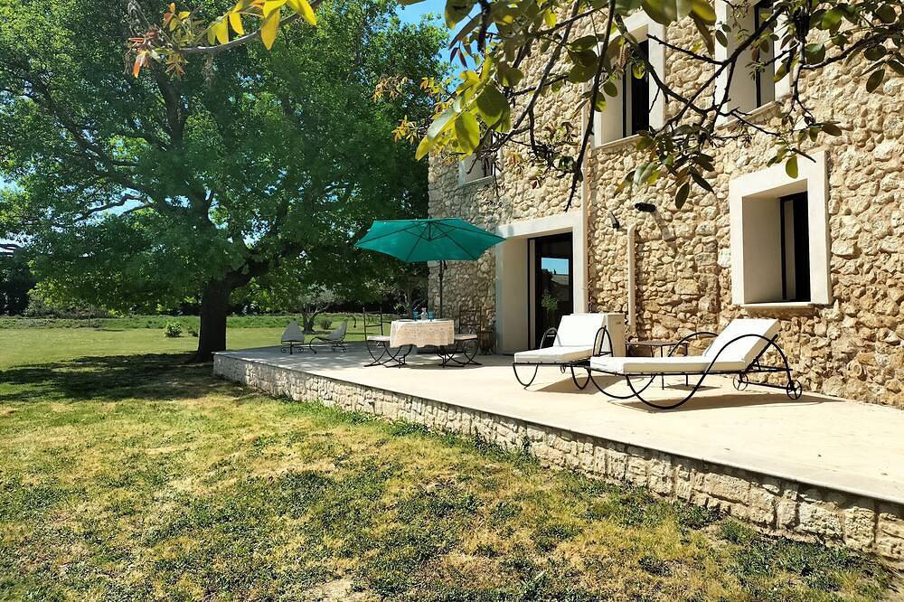 Cottage relaxant pour 2 personnes au cœur du Luberon in Cavaillon, Parc naturel régional du Luberon