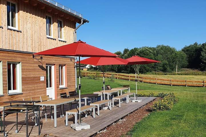 Ferienhaus für 26 Personen, mit Balkon und Garten sowie Sauna in Buntenbock