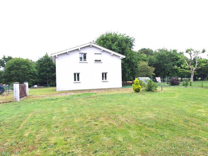 Ferienhaus für 6 Personen, mit Terrasse und Garten in Saint-Vivien-de-Médoc