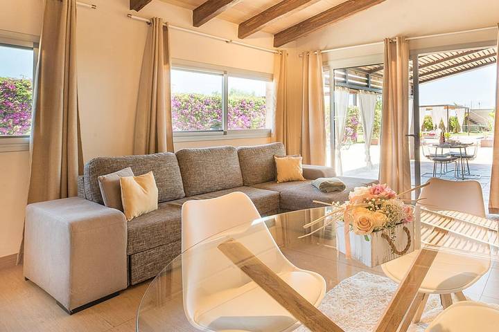 Chalet para 2 personas, con jardín y jacuzzi además de terraza y sauna, Se admiten mascotas en las Islas Baleares - 4