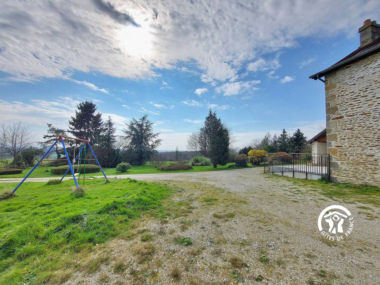 Geräumiges Haus, Haustiere erlaubt - Ravigny in Ravigny, Parc naturel régional Normandie-Maine