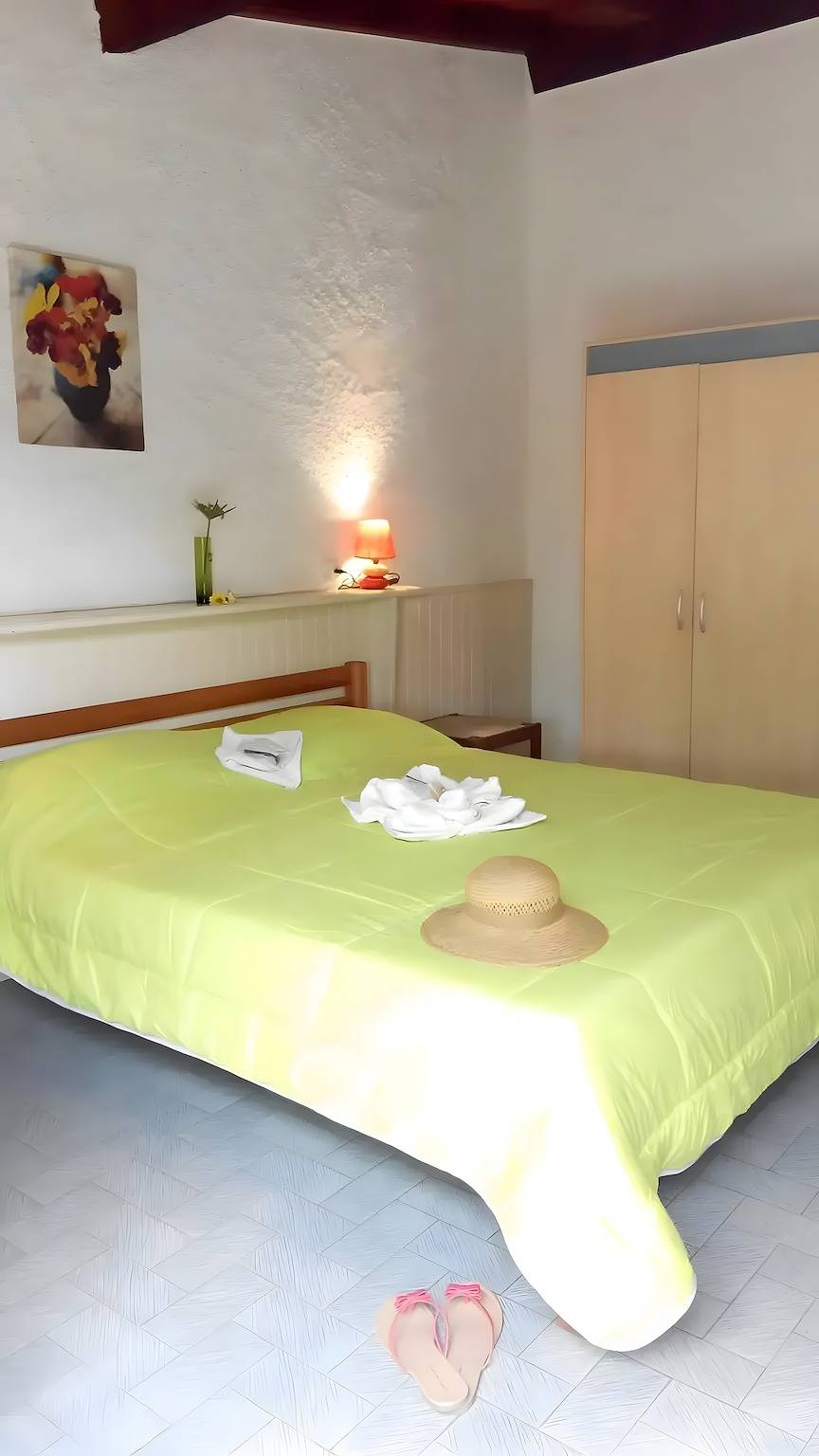 Monolocale intero, Monolocale 'Rico Plage 2 Persone' con Terrazza Privata, Wi-Fi e Aria Condizionata in Talasani, Corte e dintorni