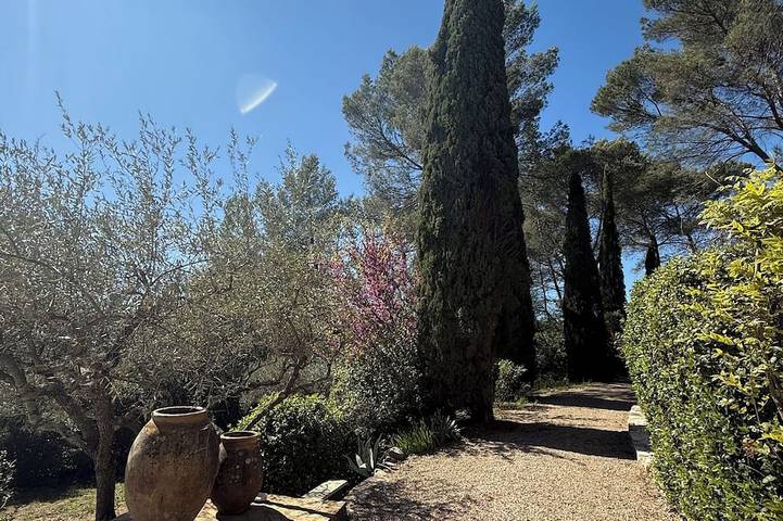Bastido Familiar De Carácter Con Piscina Privada En El Corazón De Provence Var in Draguignan, Region de Draguignan
