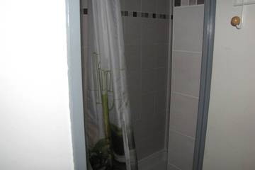 Lodge pour 6 Personnes dans Les Ayguades, Gruissan, Photo 2