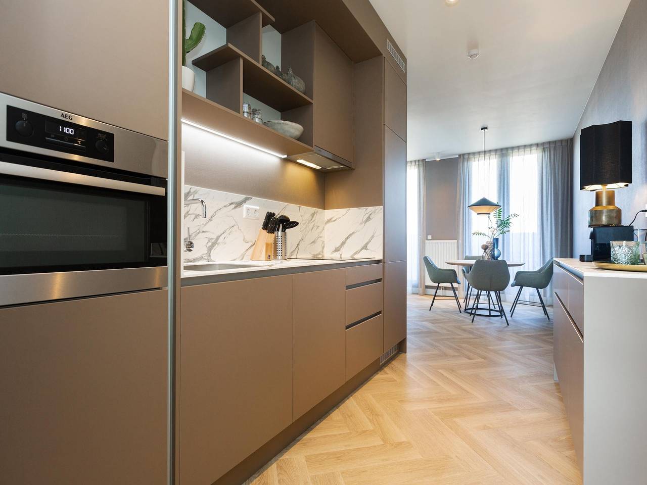 Geheel appartement, Appartement met balkon in Den Haag in Den Haag, Stadsgewest Haaglanden