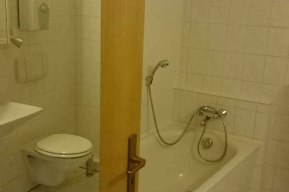 Entire apartment, Velo-Stop - Apartment Velo-Stopp in Magdeburg, Elbe-Börde-Heide
