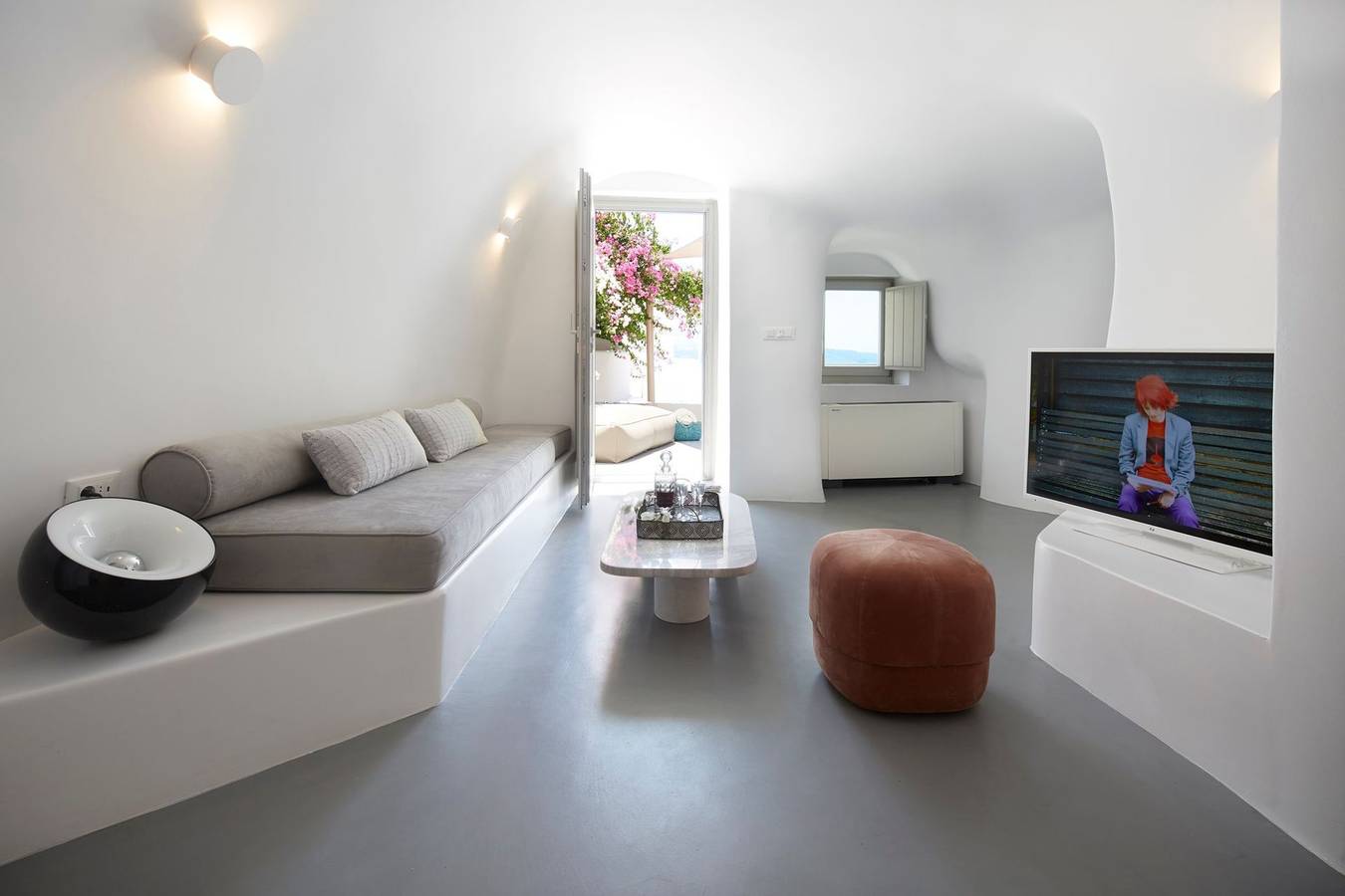 Elegant Santorini House | 3 Bedroom Villa | Caldera View-Outdoor Hot Tub | Oia in Oia, Santorini