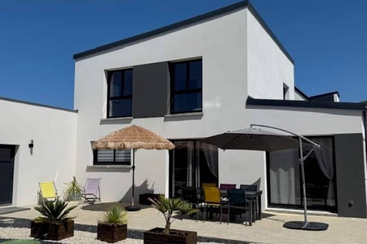 Location de vacances pour 6 personnes, avec jardin dans Golf Club des Sables d'Or