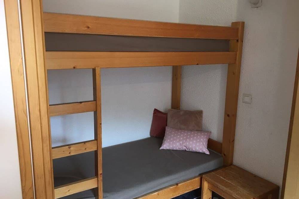 Ganze Wohnung, Studio, at the foot of the Belle Plagne slopes, sleeps 4, wifi included. in Belle Plagne, La Plagne-Tarentaise