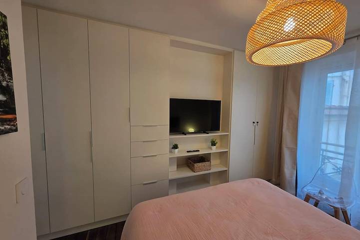 Appartement entier, Le petit bassin de Neptune in Versailles, Yvelines