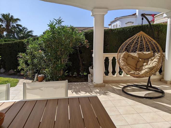 Villa 'Casa Luzia' con vistas al mar y a la montaña y piscina compartida in Montroig, Costa Dorada