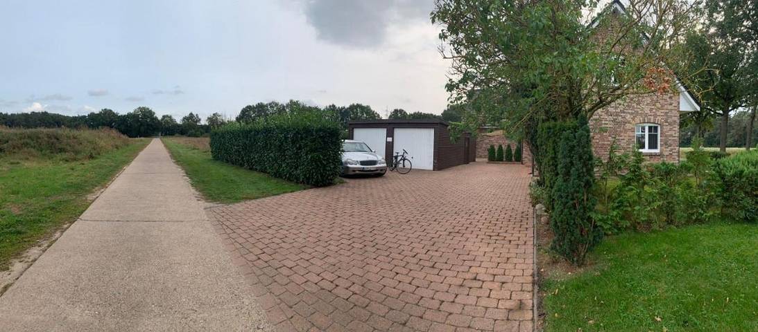 Ferienwohnung für 6 Personen, mit Balkon und Terrasse sowie Garten und Ausblick in Achim - 3