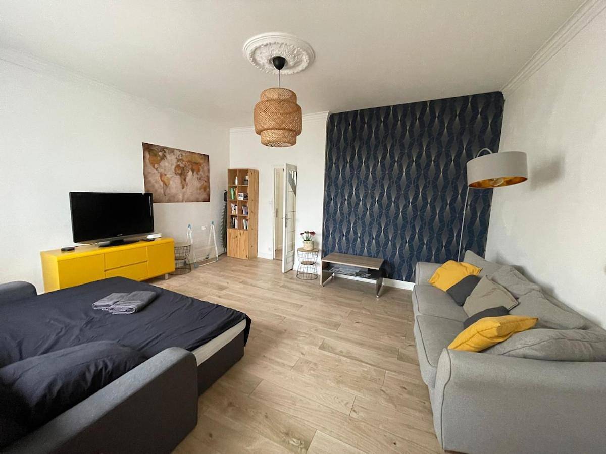 Appartement entier, Three-Bedroom Apartment in Fougères, Fougères-Vitré