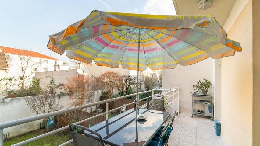 Location de vacances pour 7 personnes, avec vue et jardin à Gennevilliers - 2