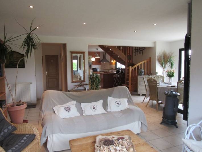 Gîte pour 6 personnes, avec terrasse et jardin dans L Armor