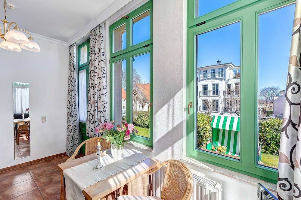 Villa Ostseewarte Whg. 5, Terrasse m. Strandkorb - Villa Ostseewarte, Strandnah, in Drei Kaiserbäder, Heringsdorf