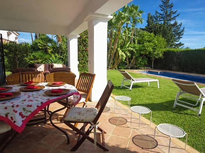 Villa für 8 Personen, mit Terrasse und Pool sowie Garten, mit Haustier in Estepona - 4
