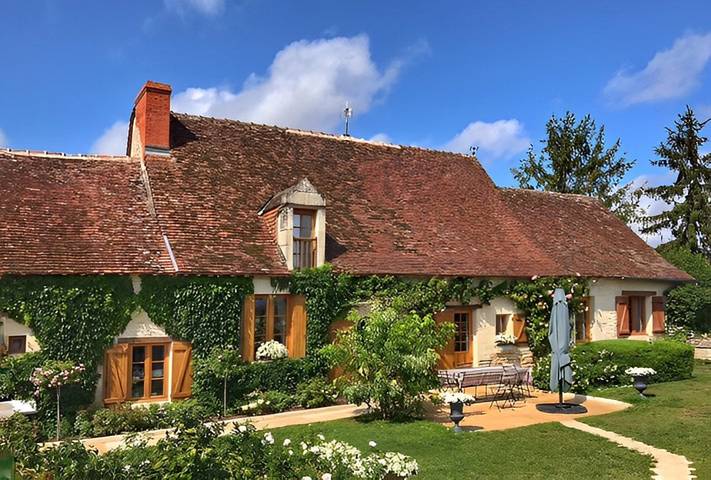 Chambre d’hôte pour 2 personnes, avec jardin et piscine