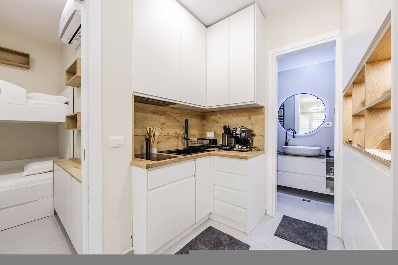Appartement entier, Azure Haven Dhërmi | Modern 2Br Escape in Dhërmi, Himarë