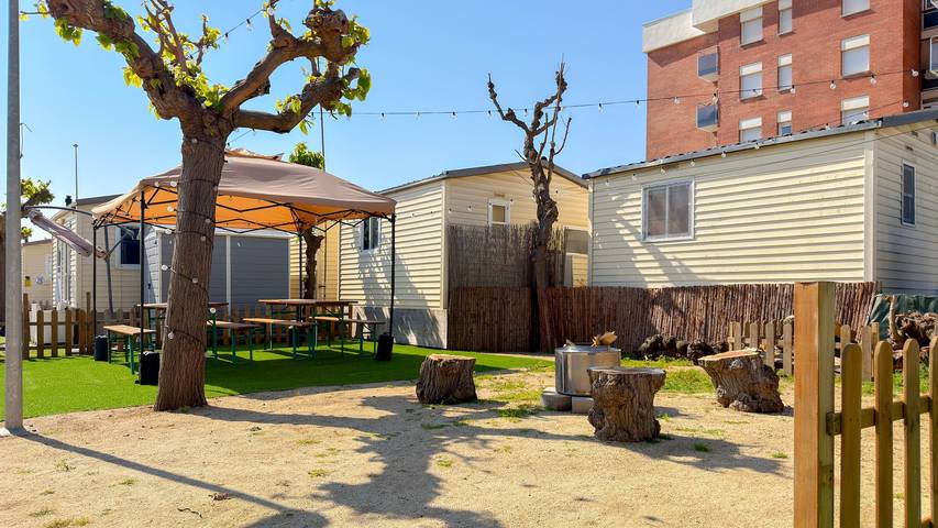 Gîte pour 2 personnes, avec jardin et piscine à Canet de Mar - 4