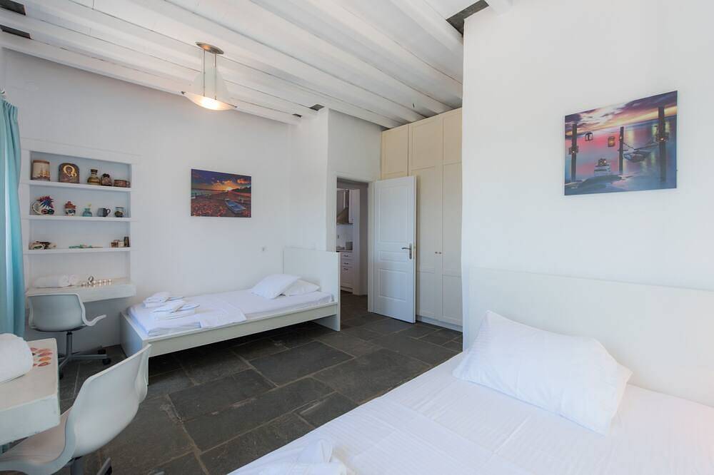 Blue Paradise Villa with Pool in Sifnos