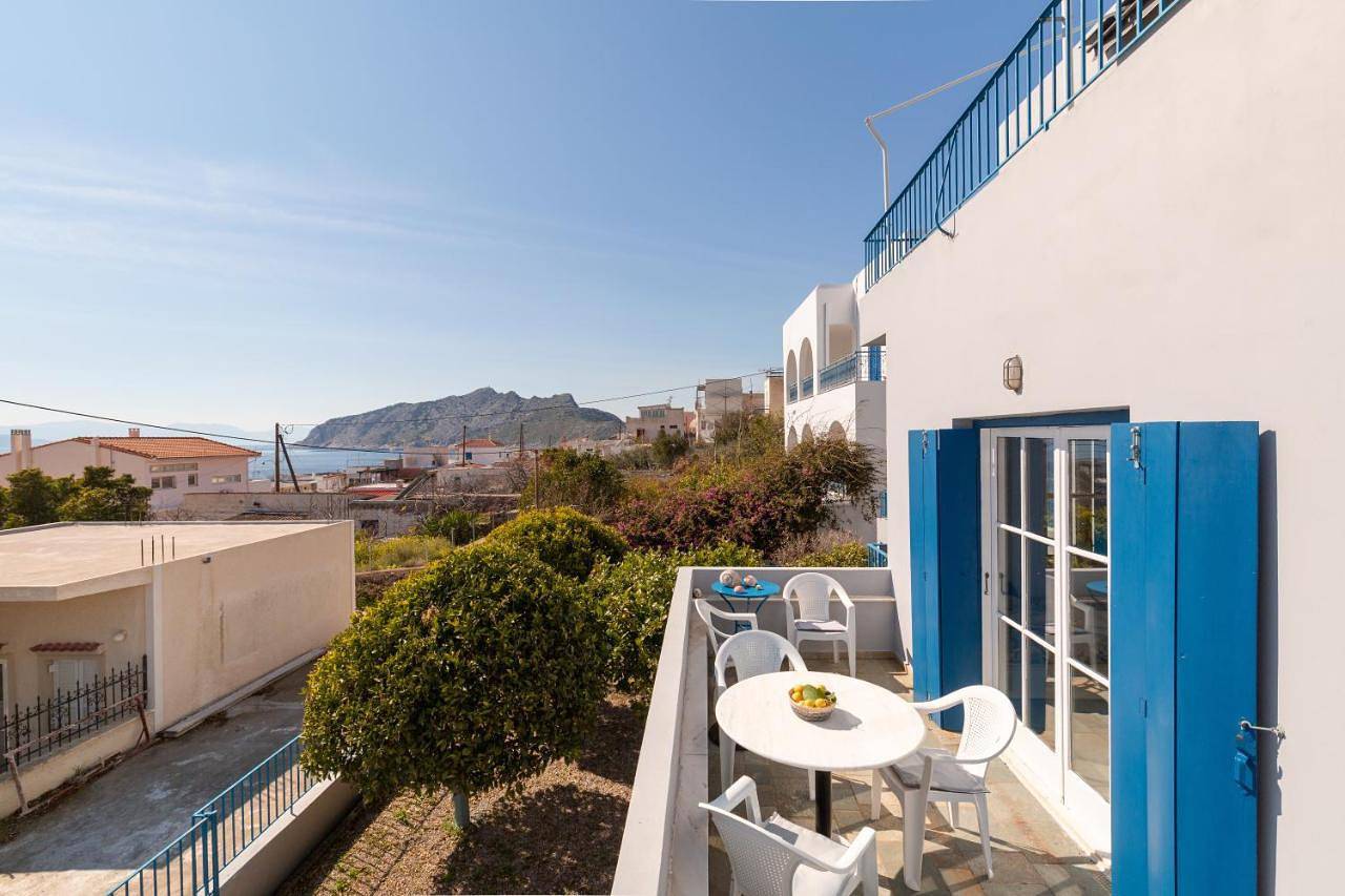 Appartement entier, Apartment with Terrace in Perdika, Égine