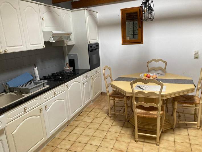 Gîte pour 3 personnes, avec vue et terrasse à Maubec - 3