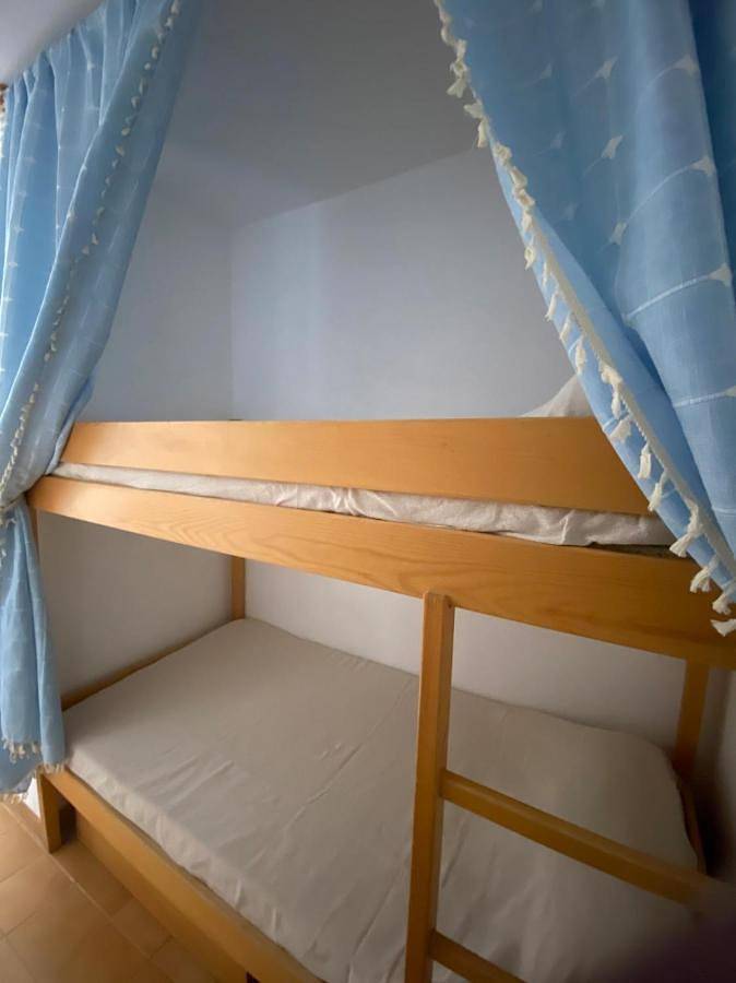 Gîte pour 4 personnes, avec vue ainsi que terrasse et jardin dans Plage Peyrefitte - 4