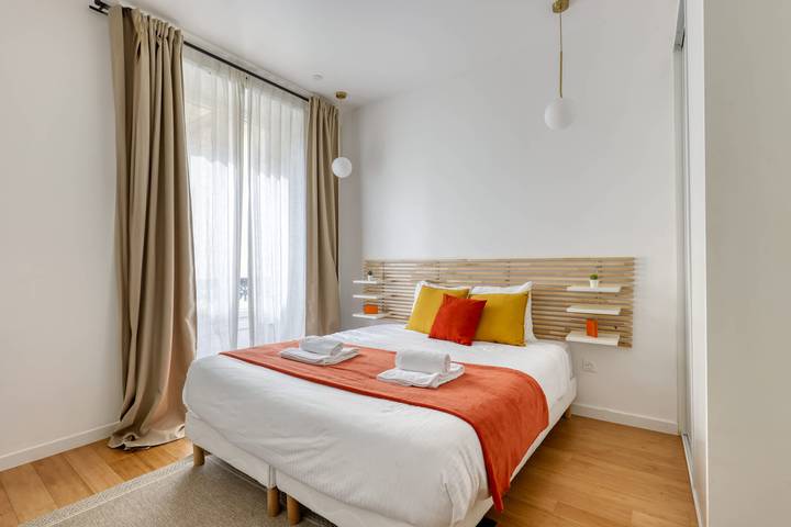 Entire apartment, New and quiet 1 Bdr Flat in the Heart of Paris 12 in 12th Arrondissement, Paris
