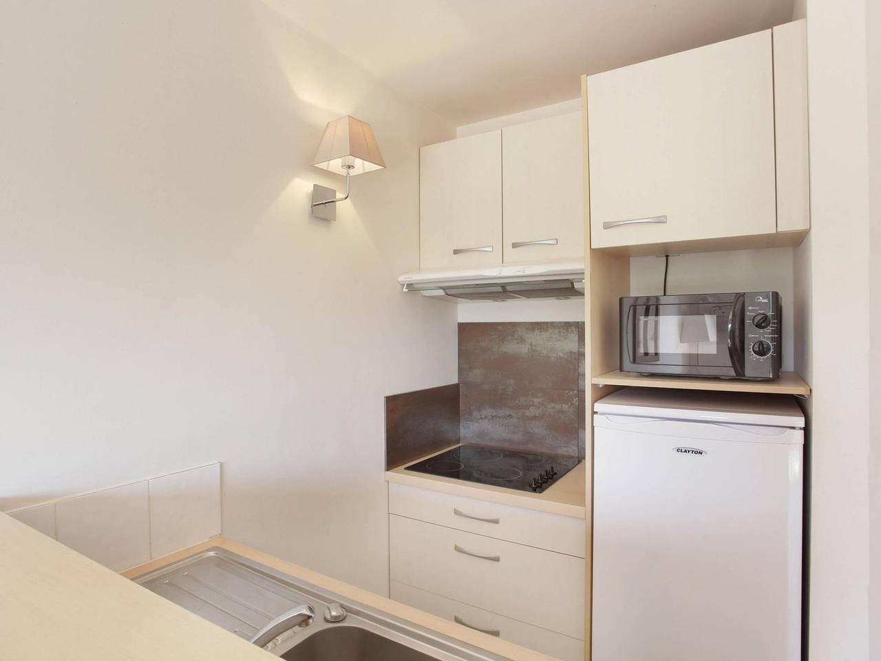 Appartement entier, Comfortable apartment with air conditioning in the Luberon in Bonnieux, Parc naturel régional du Luberon