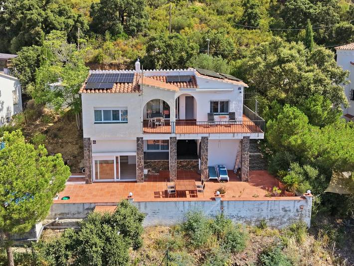 Villa en Roses: Piscina y Vistas a la Bahía in El Mas Fumats, Roses