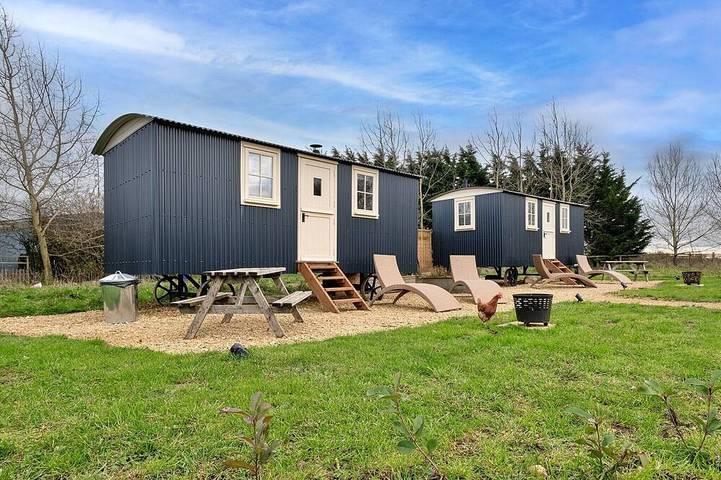 Glamping for 2 people in Northamptonshire