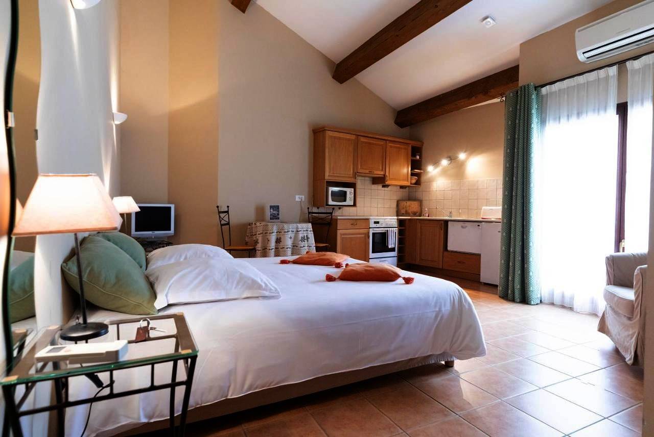 Le Relais Du Grand Logis in Mirabeau, Regionaler Naturpark Luberon