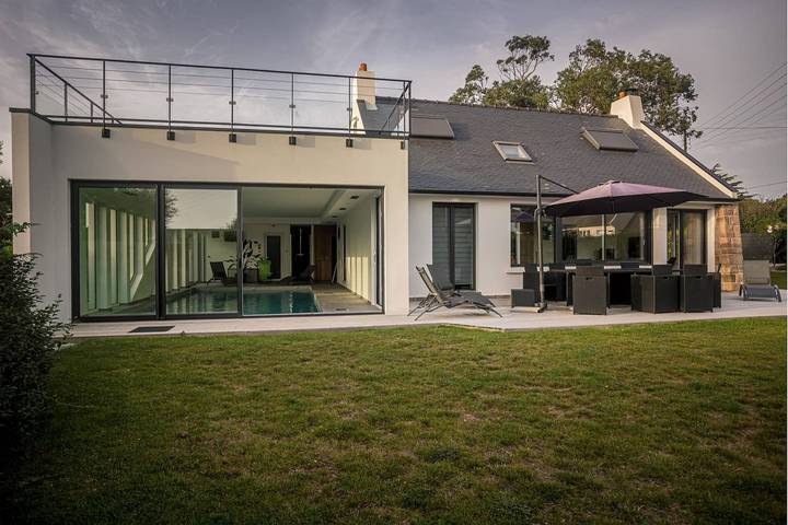 Villa pour 8 personnes, avec piscine et sauna ainsi que jacuzzi et jardin, adapté aux familles - 1