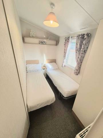 Bungalow for 8 People in Minehead, Exmoor, Photo 4