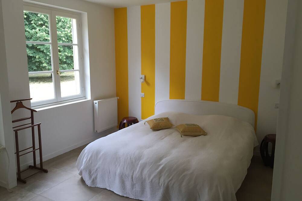Maison entièrement renovée en 2015 in Châteauneuf-sur-Sarthe, Région de Segré