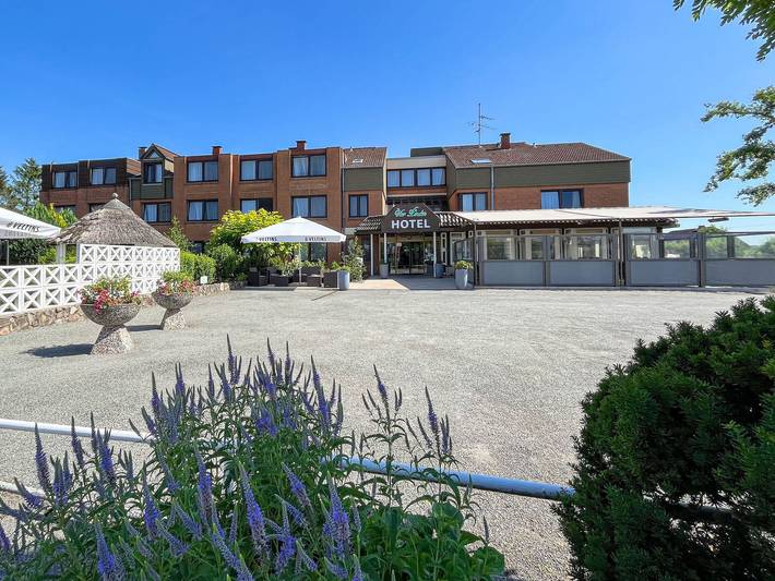 Hotel, mit Garten in Stade