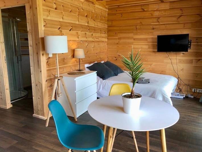 Gîte pour 2 personnes, avec vue et jardin dans Vimines - 3