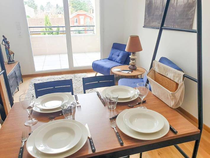 Gîte pour 4 personnes, avec terrasse et vue à Champagne-au-Mont-d'Or - 3