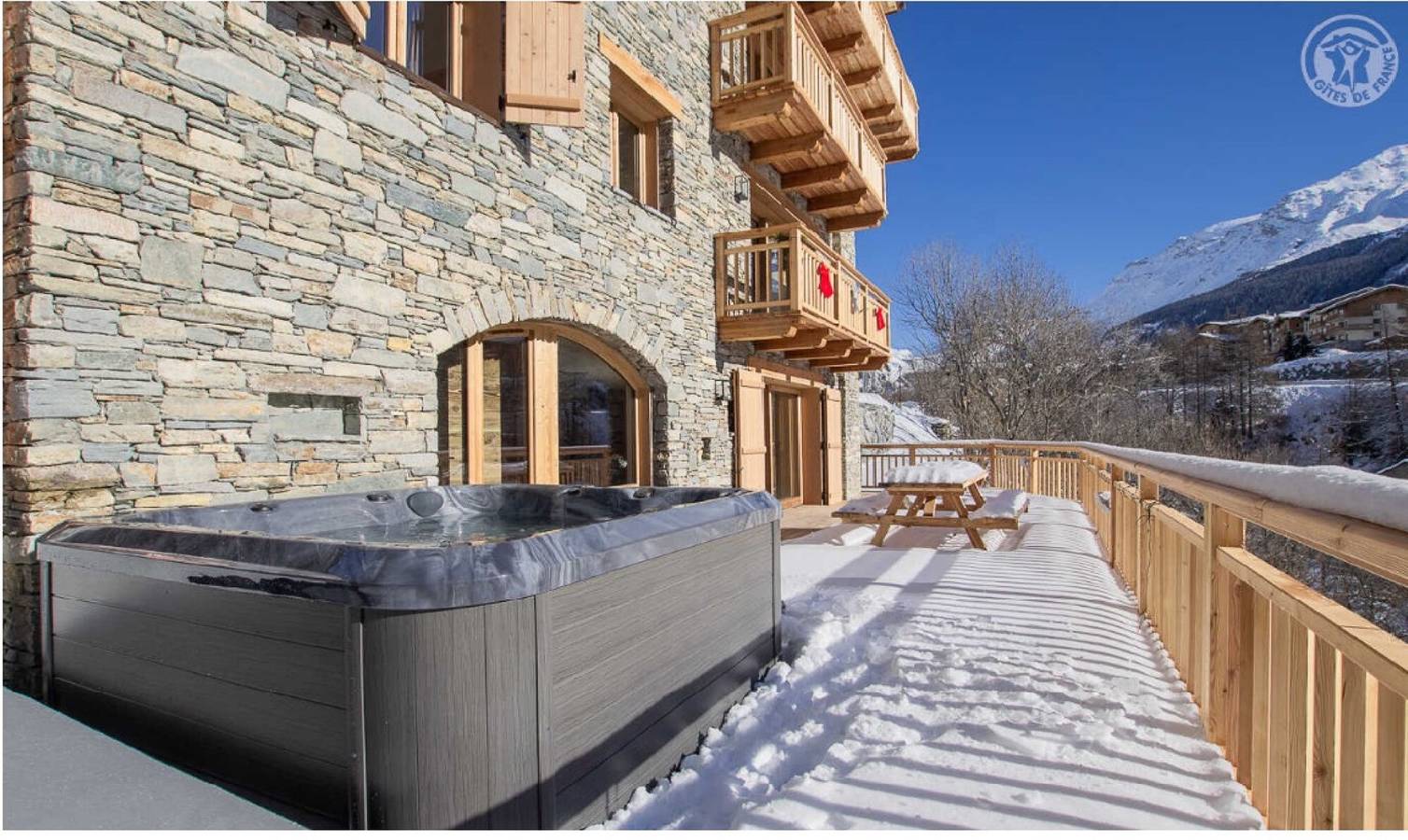 Appartement entier, Appartement 'Chalet La Turra' avec vue sur les montagnes, Wi-Fi et climatisation in Lanslebourg-Mont-Cenis, Massif de la Vanoise