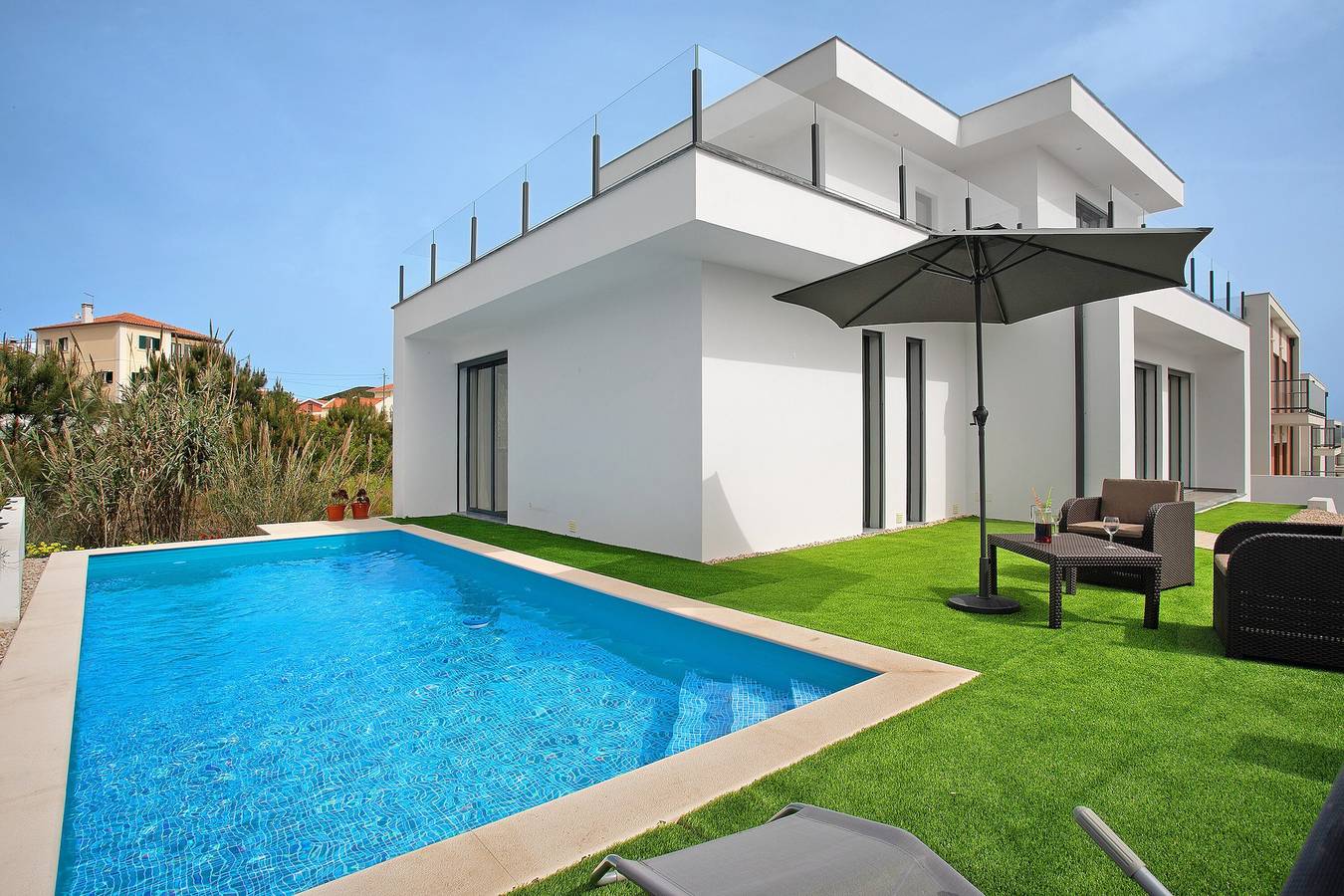 Villa "Atlantic View" con piscina privata e Wi-Fi in Salir do Porto, Tornada e Salir do Porto